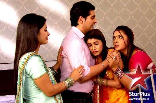 376769_207526359325501_2125567867_n