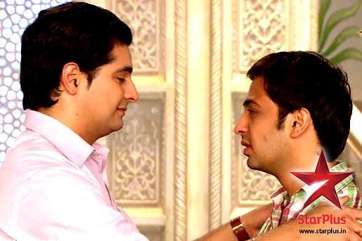 382598_207526332658837_1504404760_n