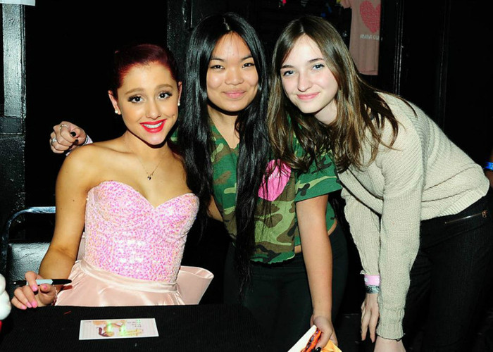 402397_10150561147881027_1337772096_n - Ariana Grande - Roxy Theatre