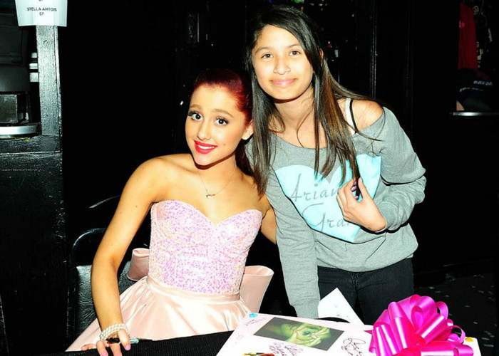 419946_10150561151631027_1749915083_n - Ariana Grande - Roxy Theatre