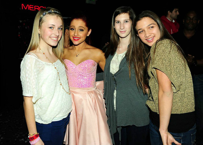 430289_10150561176646027_865160811_n - Ariana Grande - Roxy Theatre