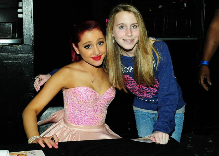 430798_10150561161091027_2035354806_n - Ariana Grande - Roxy Theatre