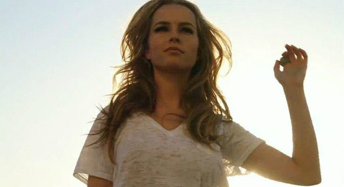 487285_306025086162405_207640781_n - Bridgit Mendler