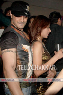 Sara Khan\'s BirthDay Bash (21) - Sara Khans BirthDay Bash - 2012