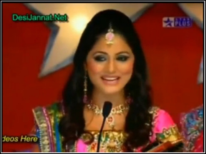 10-vert - HINA KHAN 2012-NEW