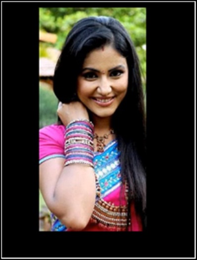 33-vert - HINA KHAN 2012-NEW
