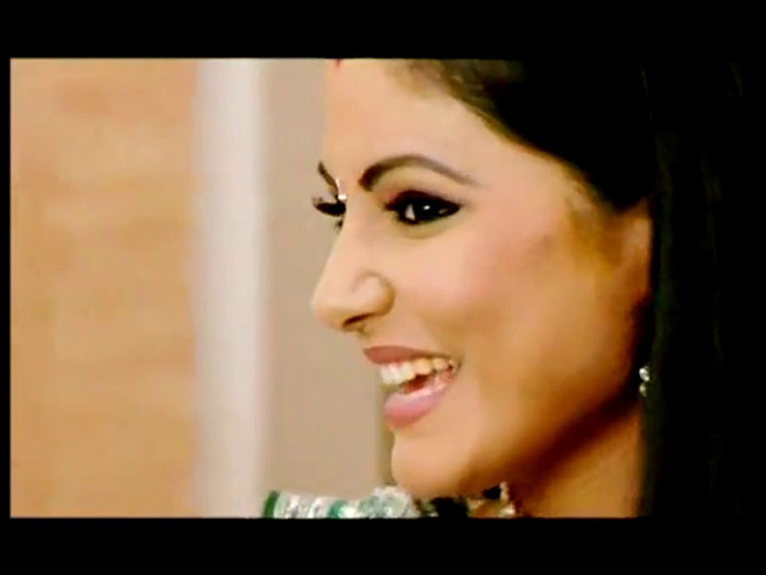 49-vert - HINA KHAN 2012-NEW