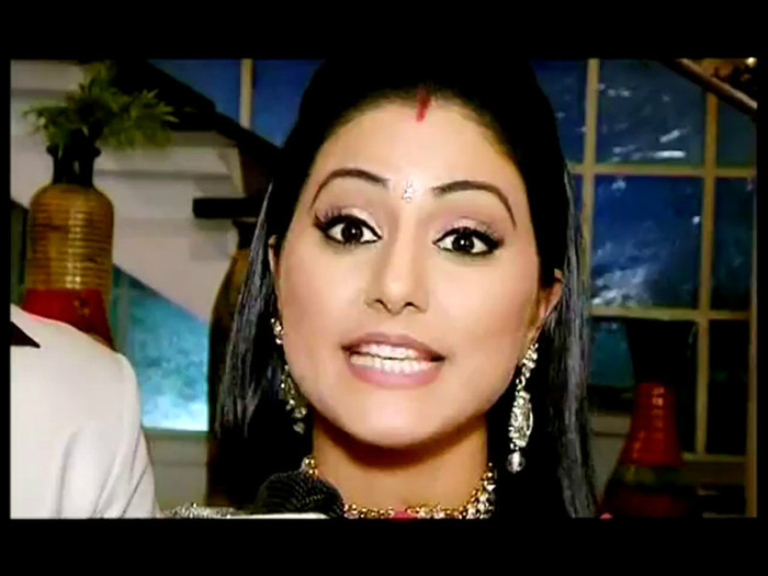 52-vert - HINA KHAN 2012-NEW