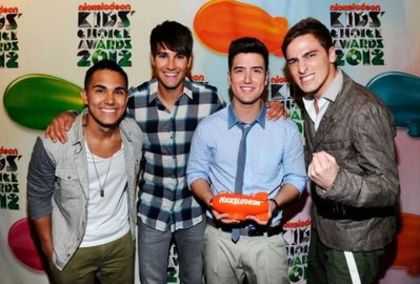 normal_KCA18 - Big Time Rush - Kids Choice Awards 2012