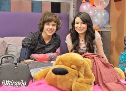 normal_003 - iCarly - Episode Stills -  iGo One Direction