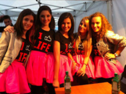 74751161_BUGYLTB3 - Lala Band 2012