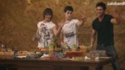 71159835_NZJAZKD3 - Lala Band 2012