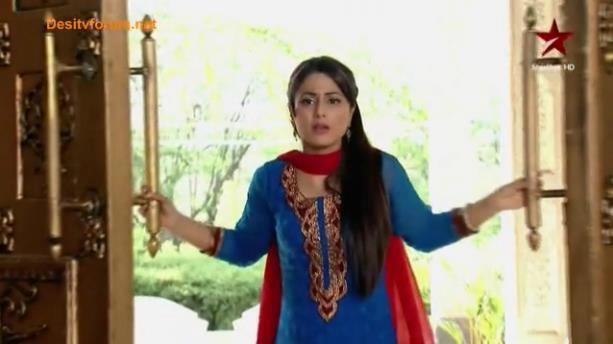 292666_357304867651519_213973015318039_928437_851408618_n - HINA KHAN 2012-NEW