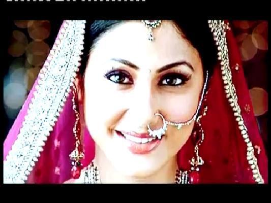 305956_372752066091536_100000702362887_1190107_926762904_n - HINA KHAN 2012-NEW