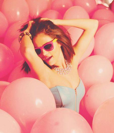 MySelenaGomezForever - Club Selena Gomez-INCHIS