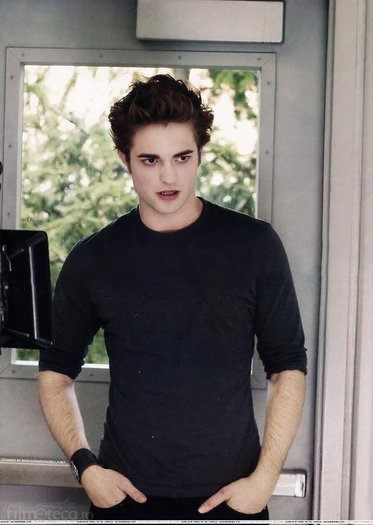 PQYSIQOONJCMQNCBJBG - edward