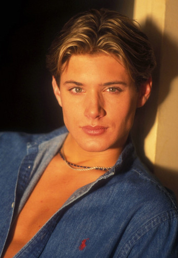 Dean (33)