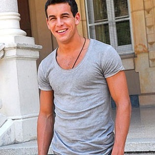 Mario-Casas-mario-casas-27698883-300-300