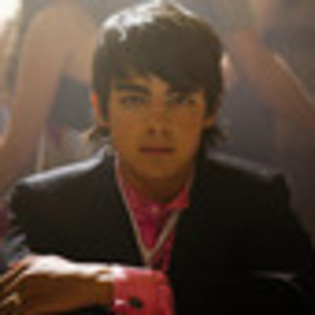 joe-jonas-124915l-thumbnail_gallery - Joe Jonas