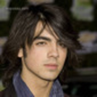 joe-jonas-126429l-thumbnail_gallery - Joe Jonas