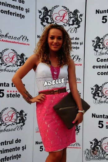  - Evening Art by the pool xD