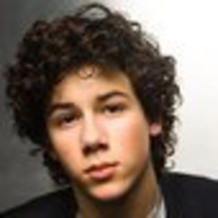 nick-jonas-246049l-thumbnail_gallery