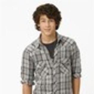 nick-jonas-285622l-thumbnail_gallery