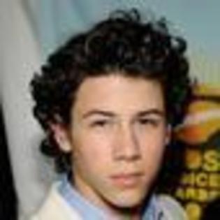 nick-jonas-456391l-thumbnail_gallery