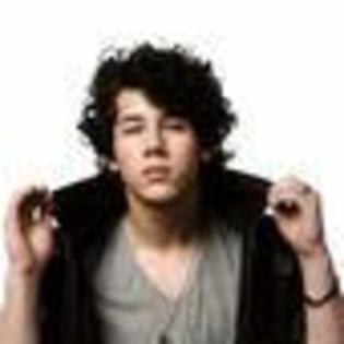 nick-jonas-593464l-thumbnail_gallery