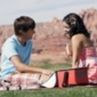 high-school-musical-2-867664l-thumbnail_gallery high-school-musical-2-867664l-thumbnail_gallery