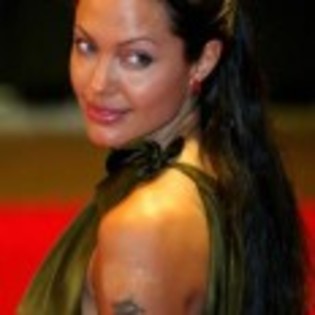Angelina_Jolie_1211805817