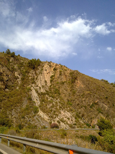 090820123555 - A3 in fuga masini-cer si pamant