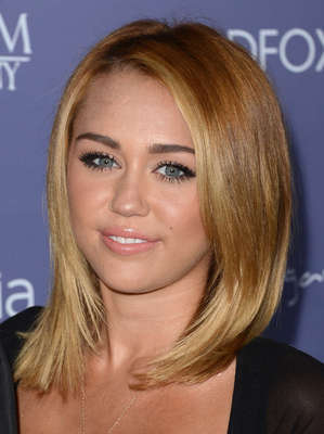 1207038 - Miley Cyrus