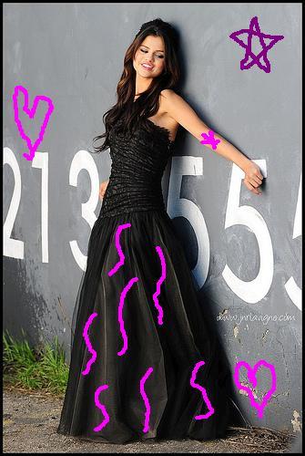 36026154_BGDHHVXYM - Selena Gomez