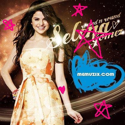 36026233_PVNGQYWJD - Selena Gomez