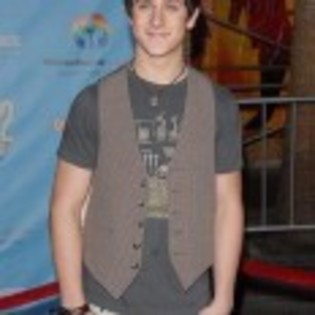 David_Henrie_1265268184_2