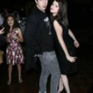 David_Henrie_1265268199_4