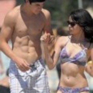 David_Henrie_1265268111_0