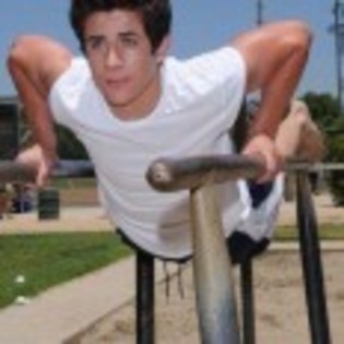 David_Henrie_1265268141_0