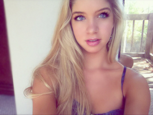 tumblr_m76bbfsMZG1rwxr9jo1_500 - Allie Deberry