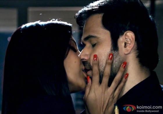 Bipasha-Basu-and-Emraan-Hashmi-Hot-Love-making-scenes-in-Raaz-3-Movie-Stills-560x390 - RAAZ 3D