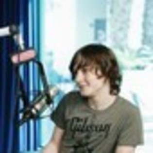 logan-miller-146803l-thumbnail_gallery - Logan Miller