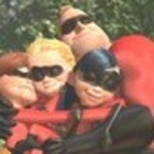 the-incredibles-900178l-thumbnail_gallery - Incredibilii