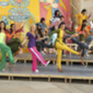 the-cheetah-girls-one-world-738823l-thumbnail_gallery - Felinele 2