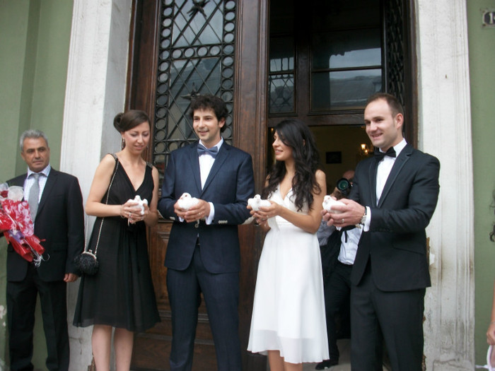 SURPRIZA UNUI PRIETEN 11.08.2012 - LANSARI PORUMBEI ALBI NUNTI SIGHETU MARMATIEI 2012