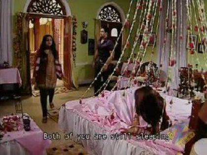 404160_268305246609165_1483516828_n - Mona Gandhi