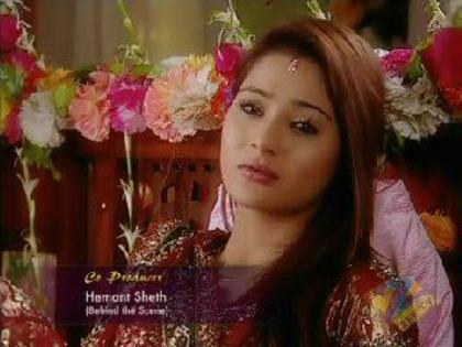 409574_268304459942577_292743879_n - Mona Gandhi