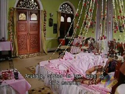 432059_268304606609229_106639380_n - Mona Gandhi