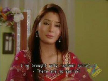 394693_268307626608927_562125612_n - Mona Gandhi