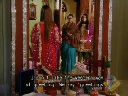 404063_268306819942341_1390295764_n - Mona Gandhi